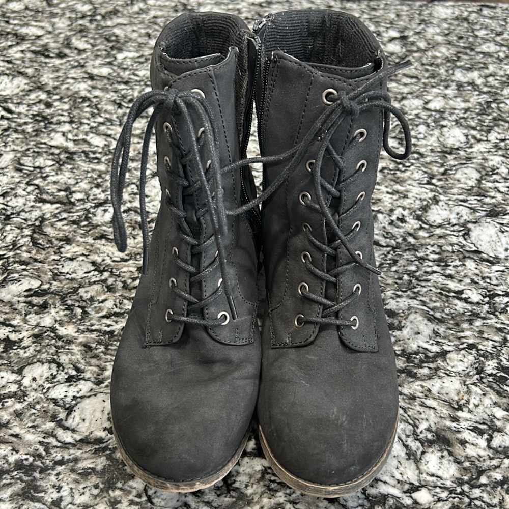 Black boots